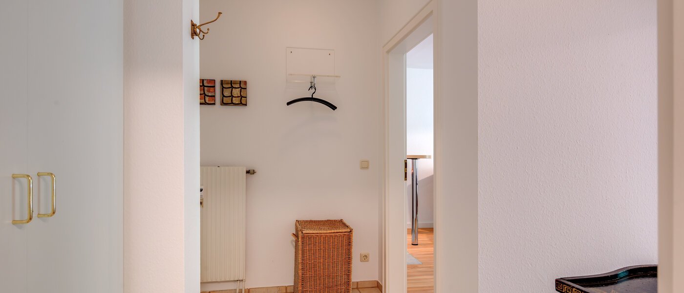 Trädgårdslägenhet München Neuhausen 03 Korridor/hallgång 6555