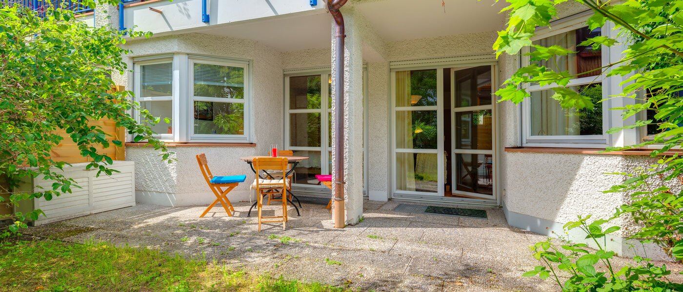 Trädgårdslägenhet München Neuhausen 02 Trädgård 6555