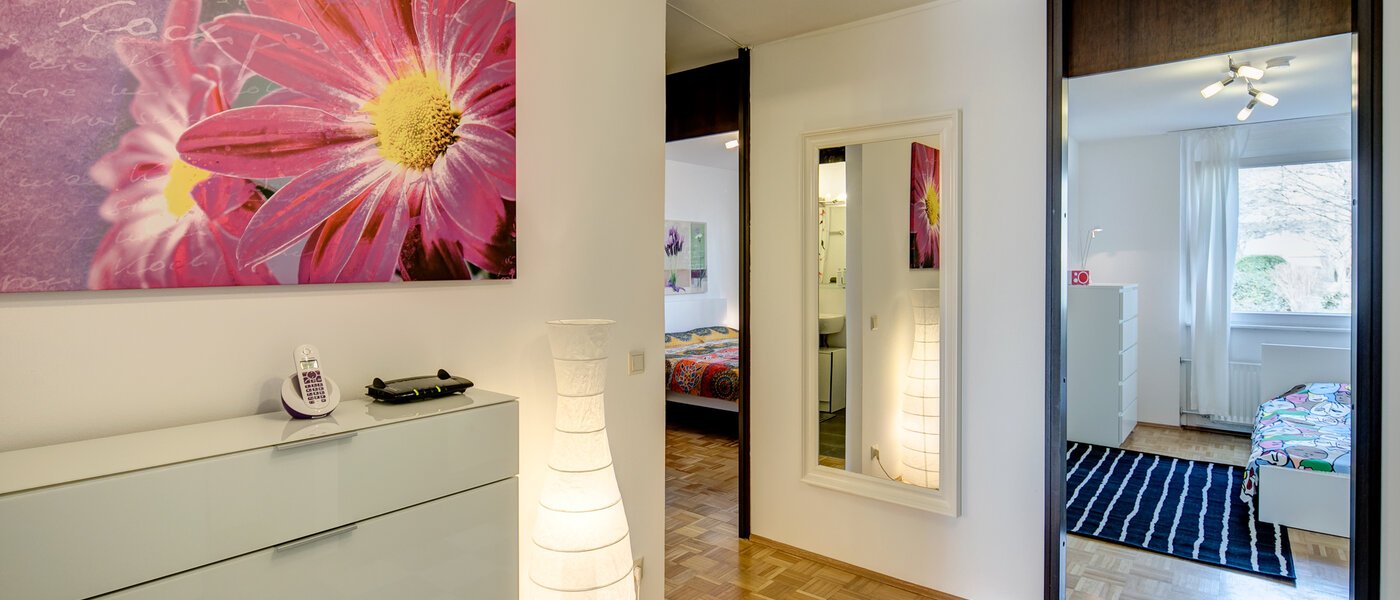 Plat München Arabellapark 03 Gang/hal 6561