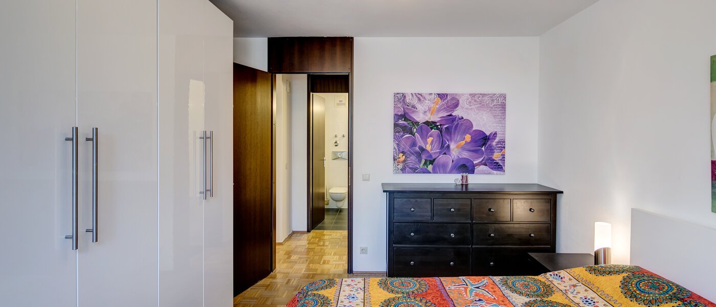 Plat München Arabellapark 03 1e slaapkamer 6561