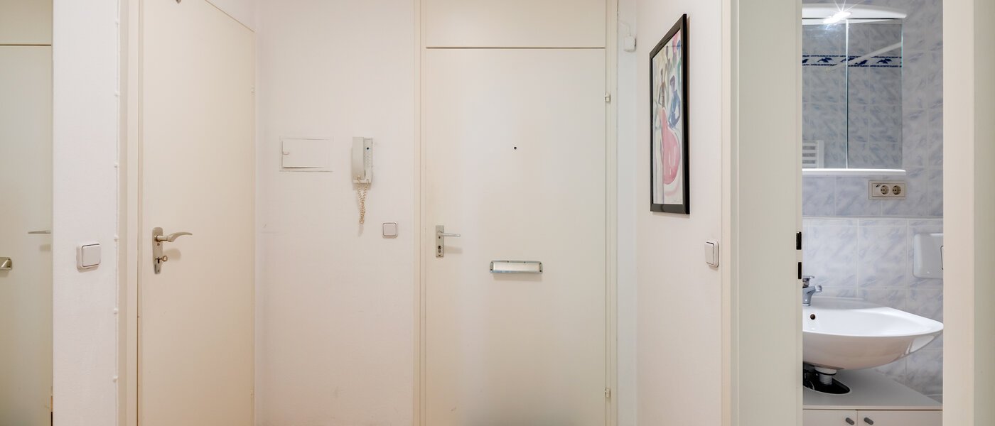 Ravna stran München Denning 02 Koridor/hodnik 6670