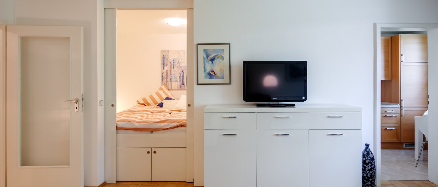 Ravna stran München Denning 04 Dnevni prostor 6670