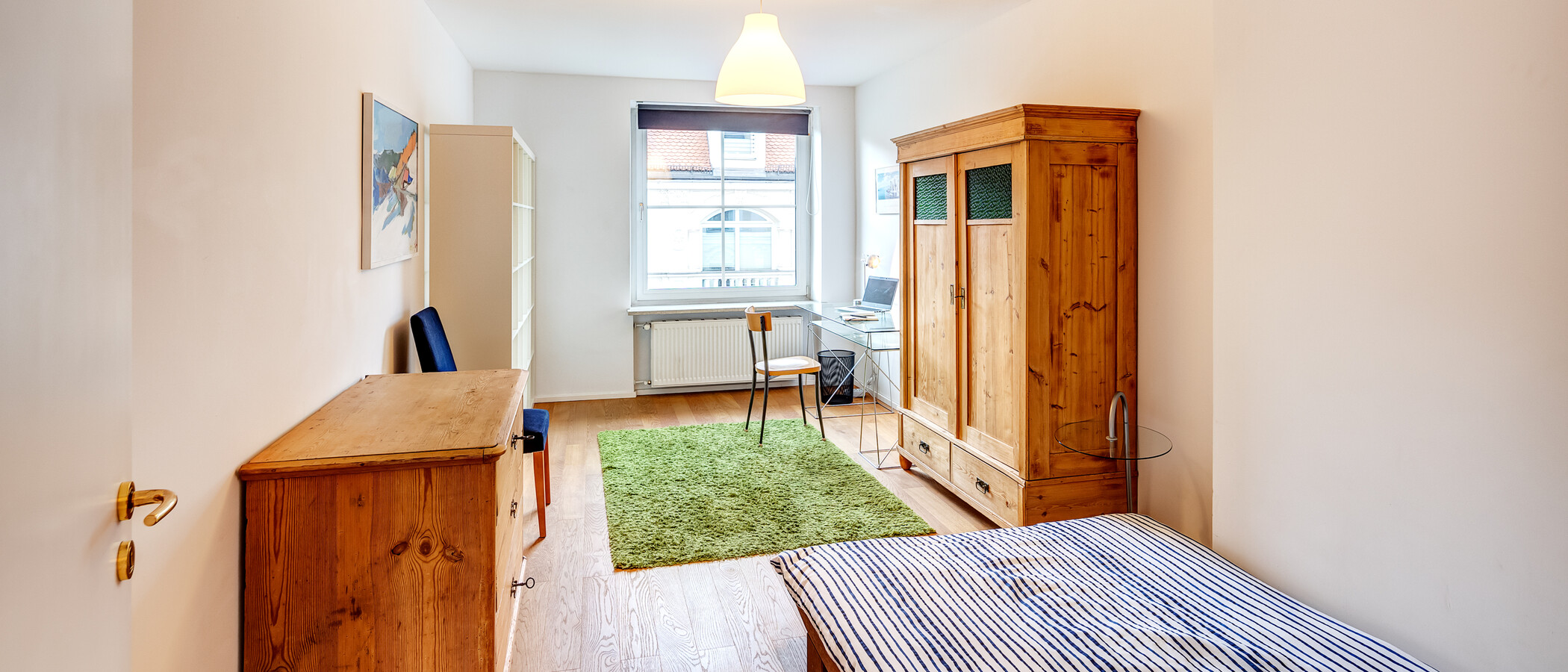 Düz München Altstadt 02 Misafir odası 6711