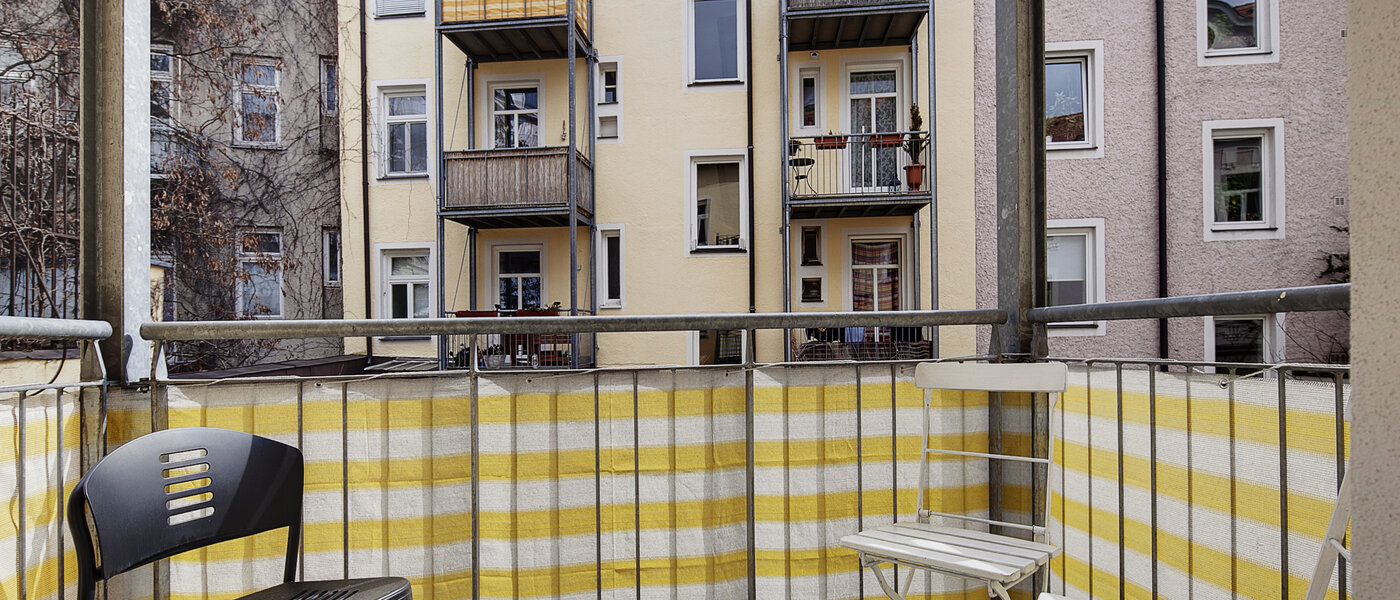 Ploché München Neuhausen 01 Balkon 6715