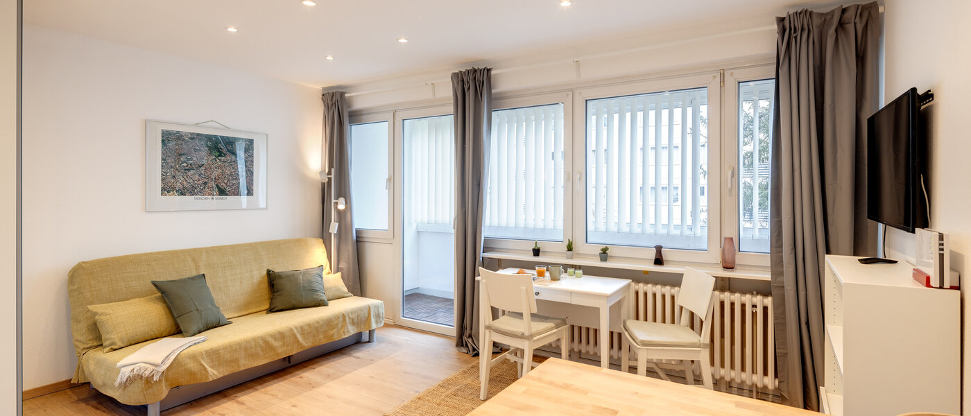 Ravna stran München Obergiesing 02 Dnevni prostor 6771