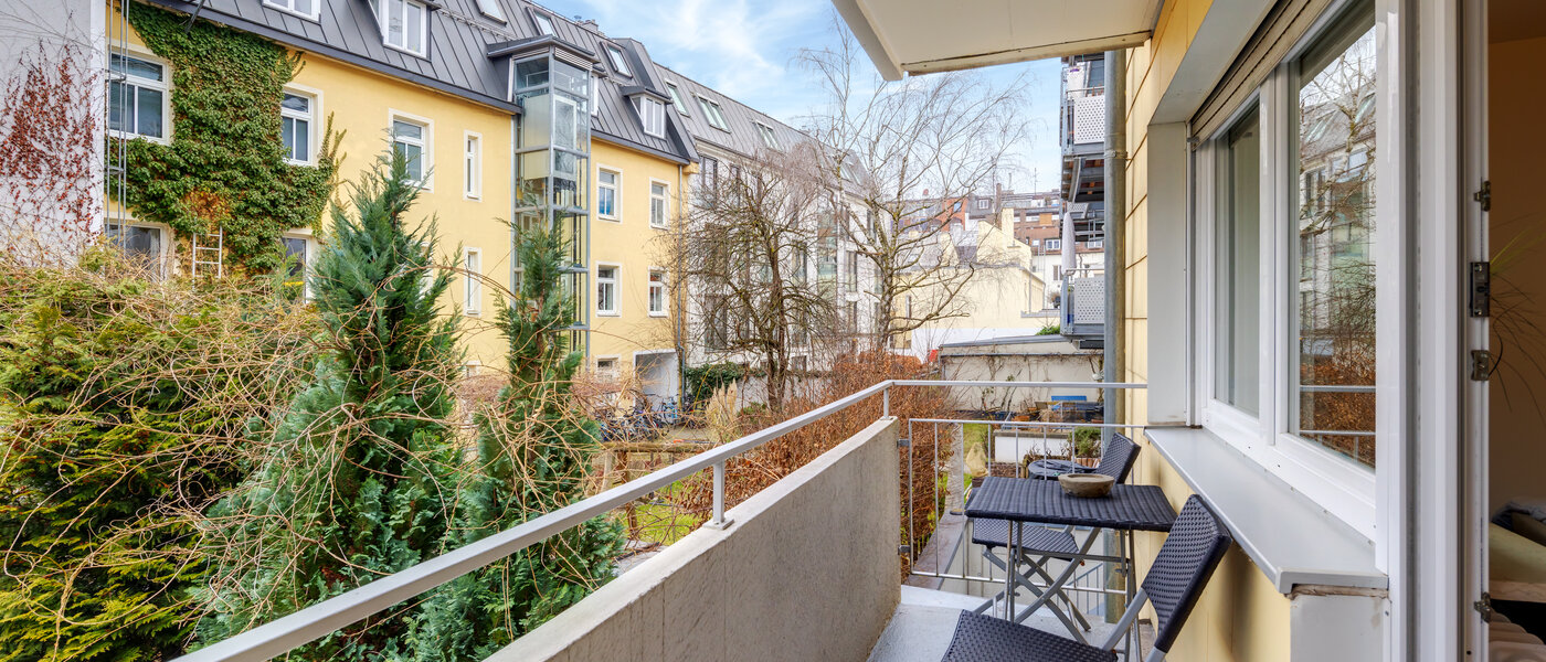 Ravna stran München Glockenbachviertel 01 Balkon 6835