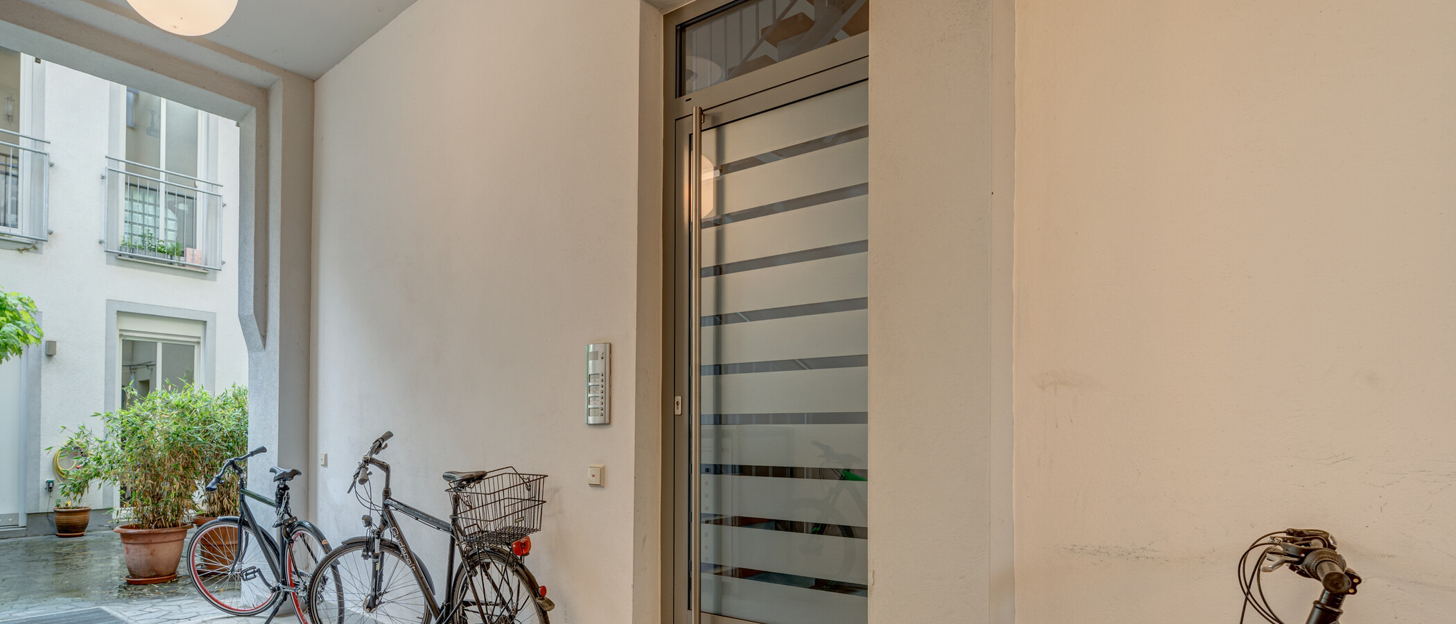 Lapos München Lehel 02 Belső udvar 6859