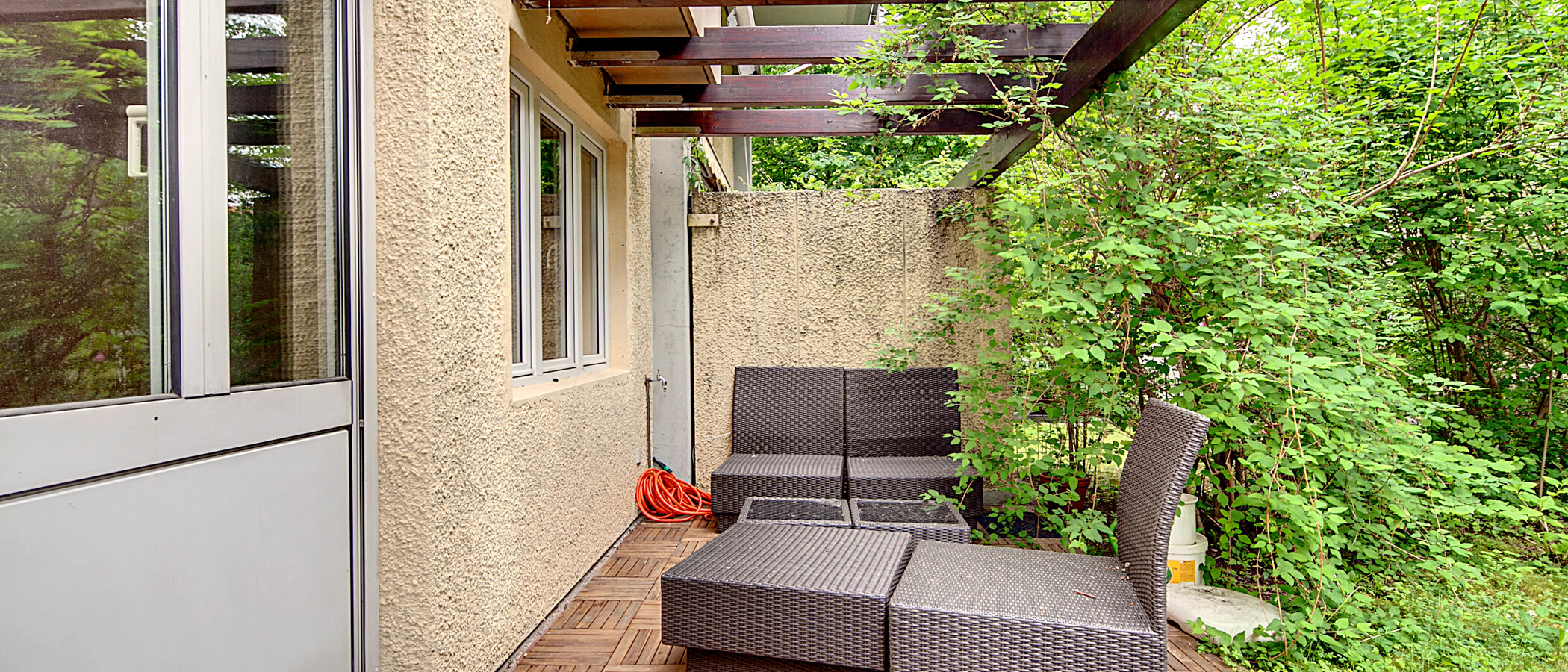 Düz München Bogenhausen 01 Teras 6872