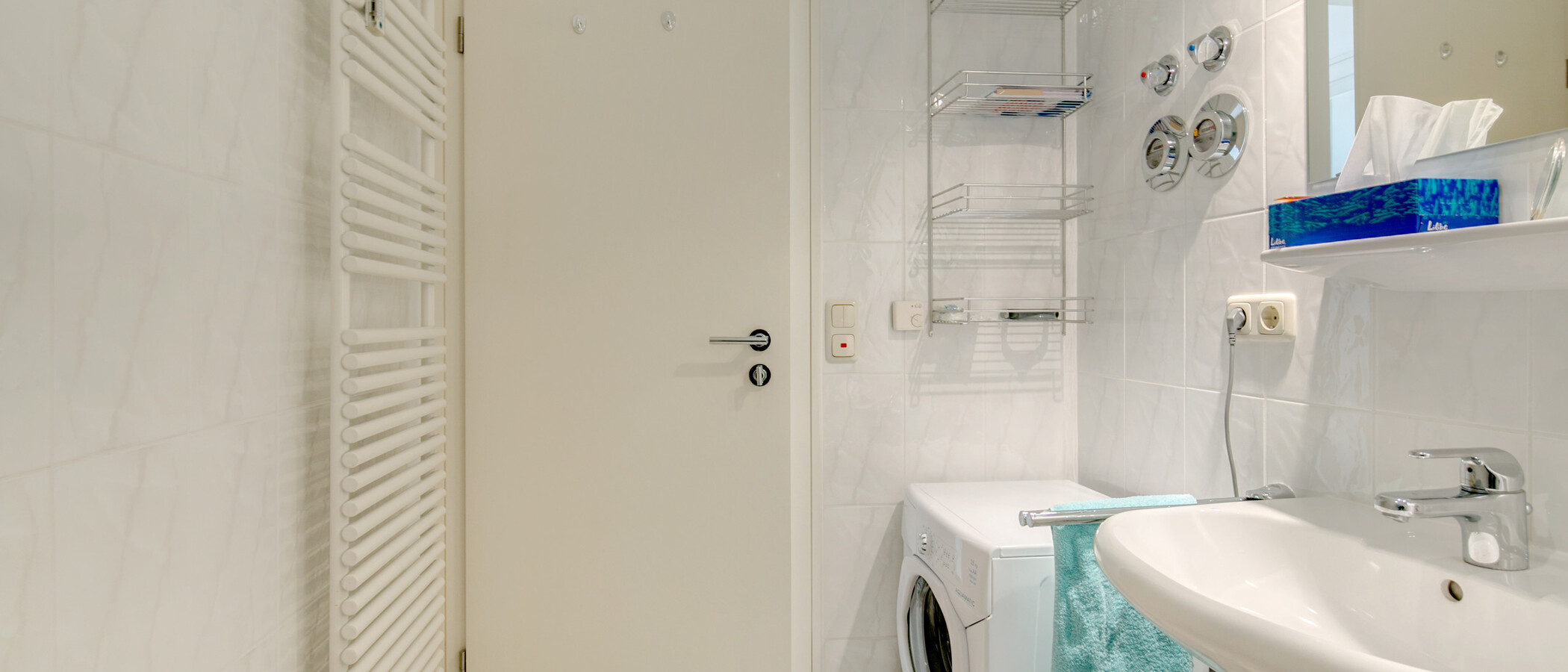 Ploché München Schwabing-Nord (zw. Belgrad- & Leopoldstraße) 05 Koupelna 6928