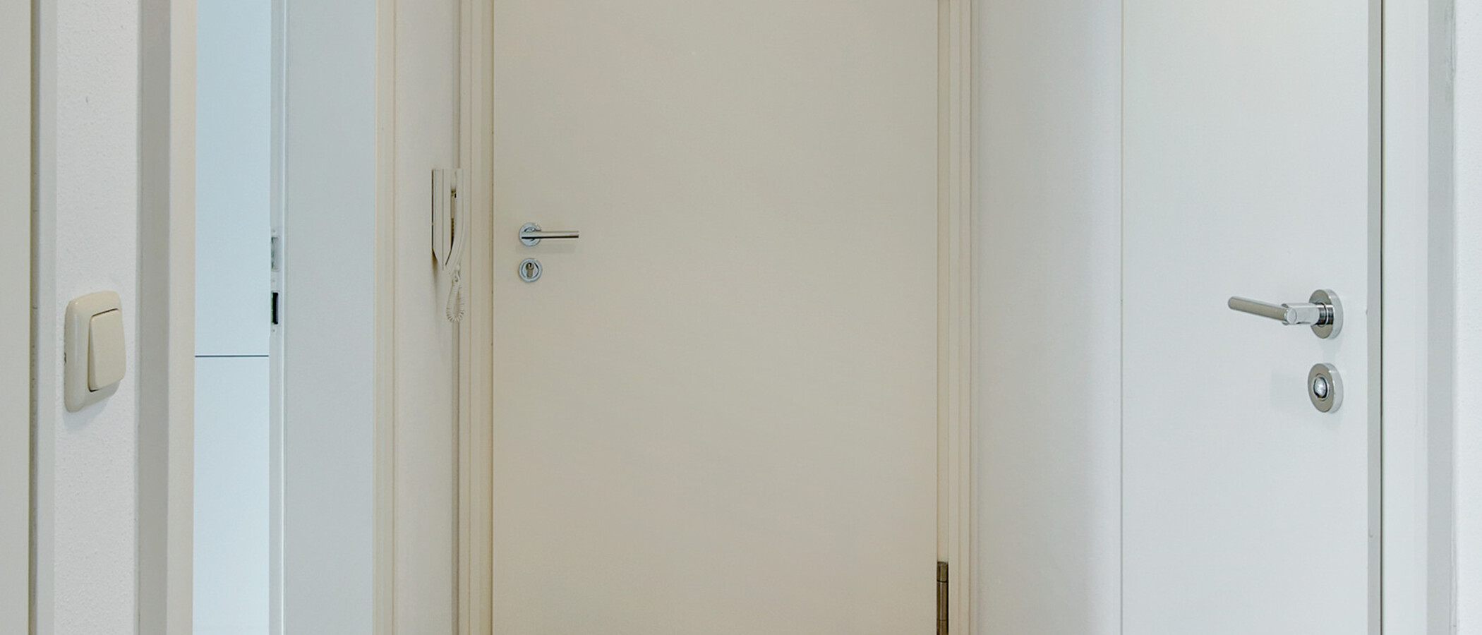 Ploché München Schwabing-Nord (zw. Belgrad- & Leopoldstraße) 05 Chodba/chodba 6928