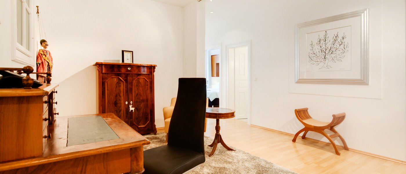 Lapos München Glockenbachviertel 02 Irodai terület 6991