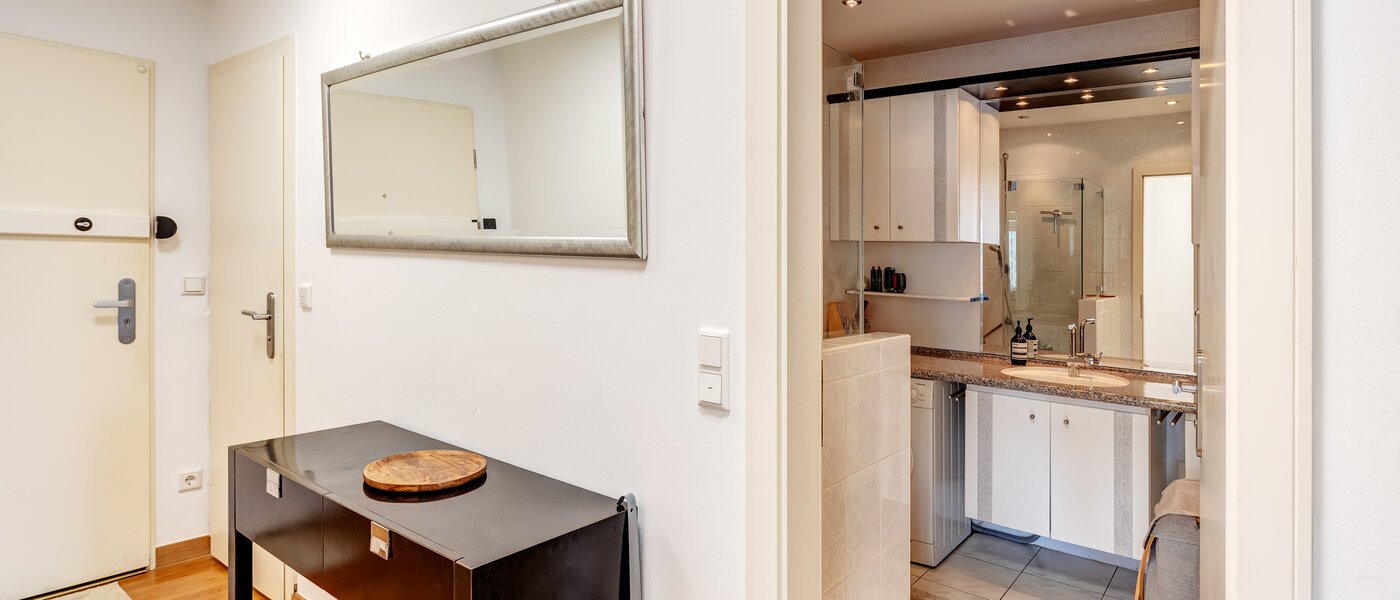 플랫 München Schwabing 02 복도/복도 7020