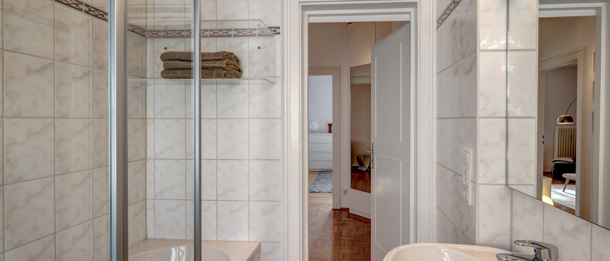 Ravna stran München Schwabing 03 Kopalnica 7034