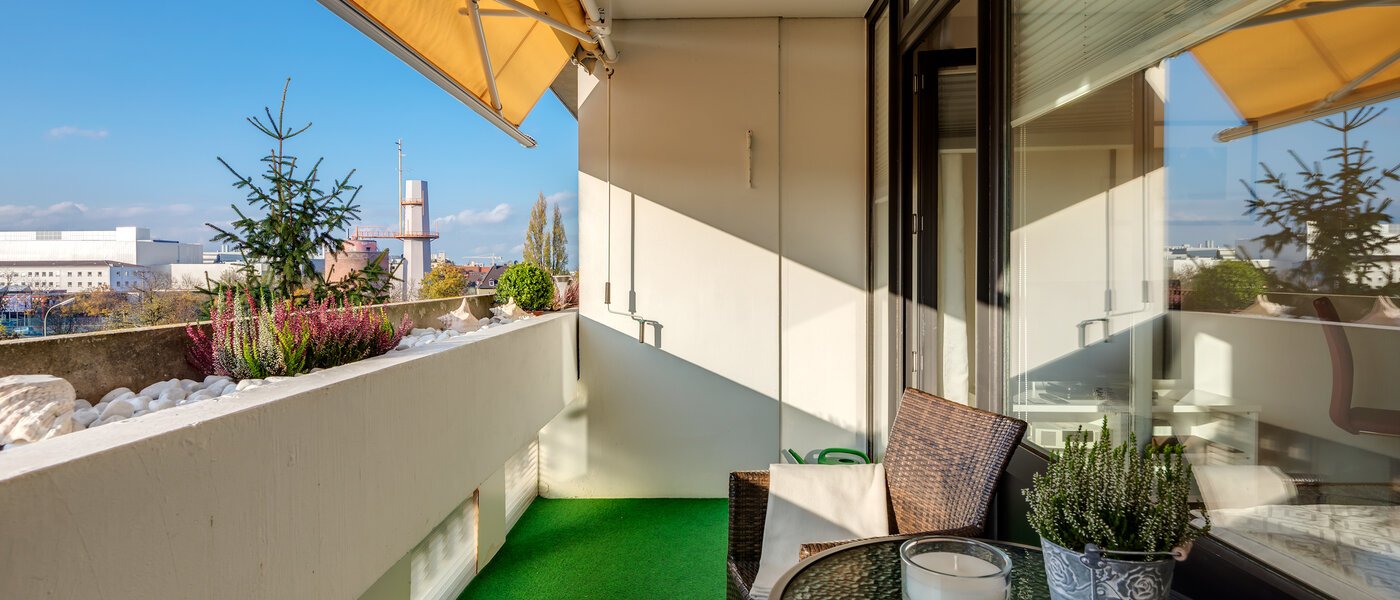 Плоский München Schwabing 01 Балкон 7050