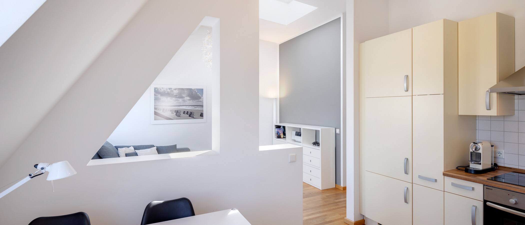 Tetőtéri lakás München Neuhausen 03 Konyha 7084