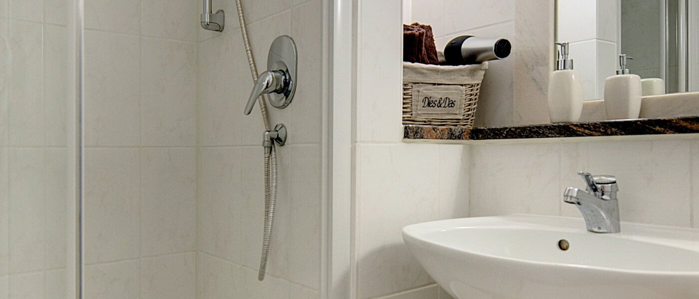 Flad München Neuhausen 02 Badeværelse 7179