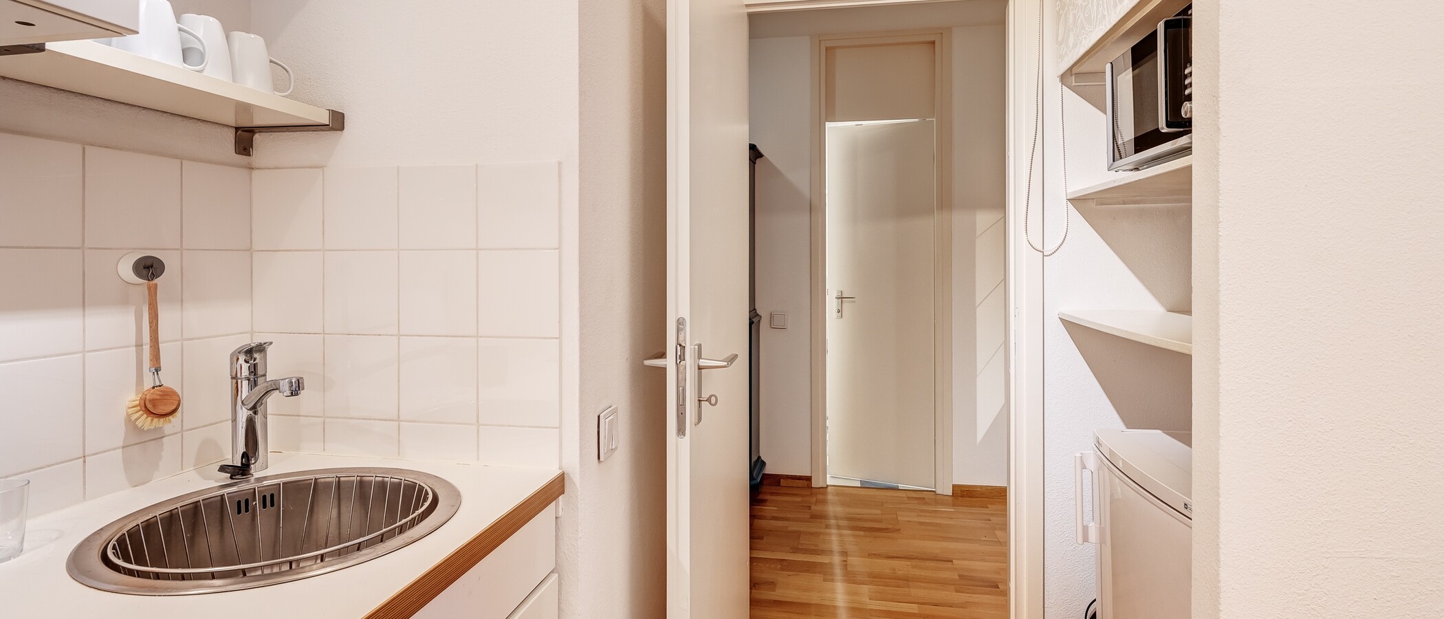 Ravna stran München Schwabing-West 02 Kuhinja 7194