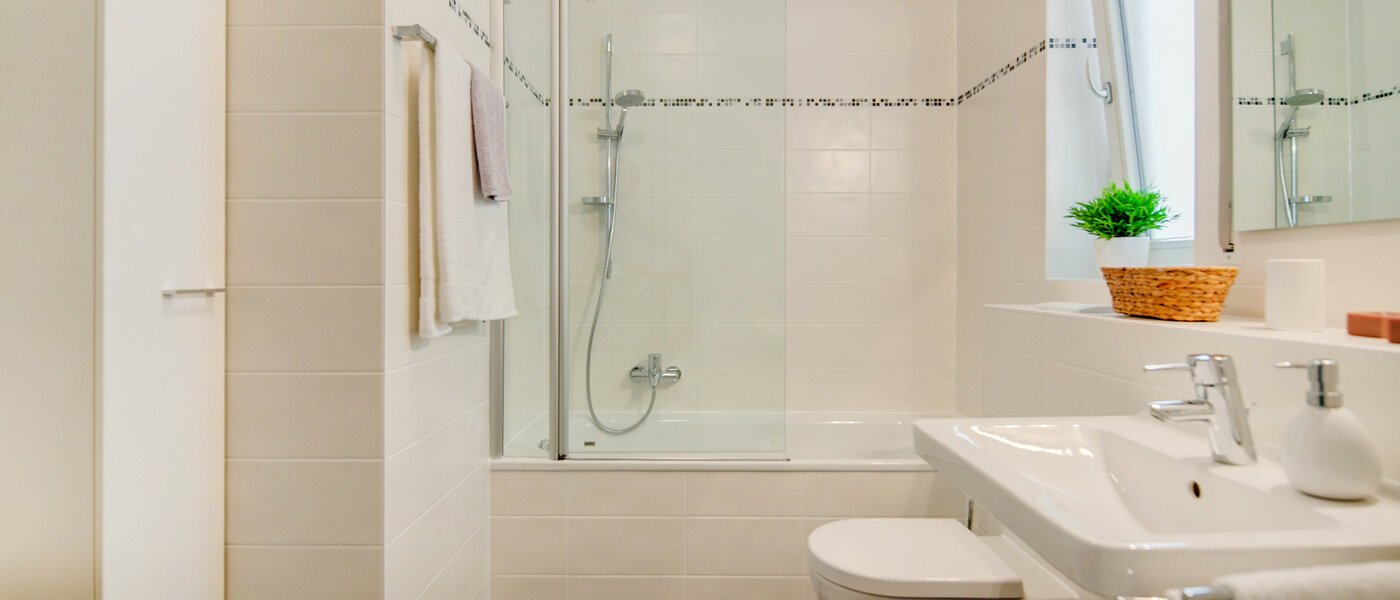 Flat München Maxvorstadt 01 Baderom 7205