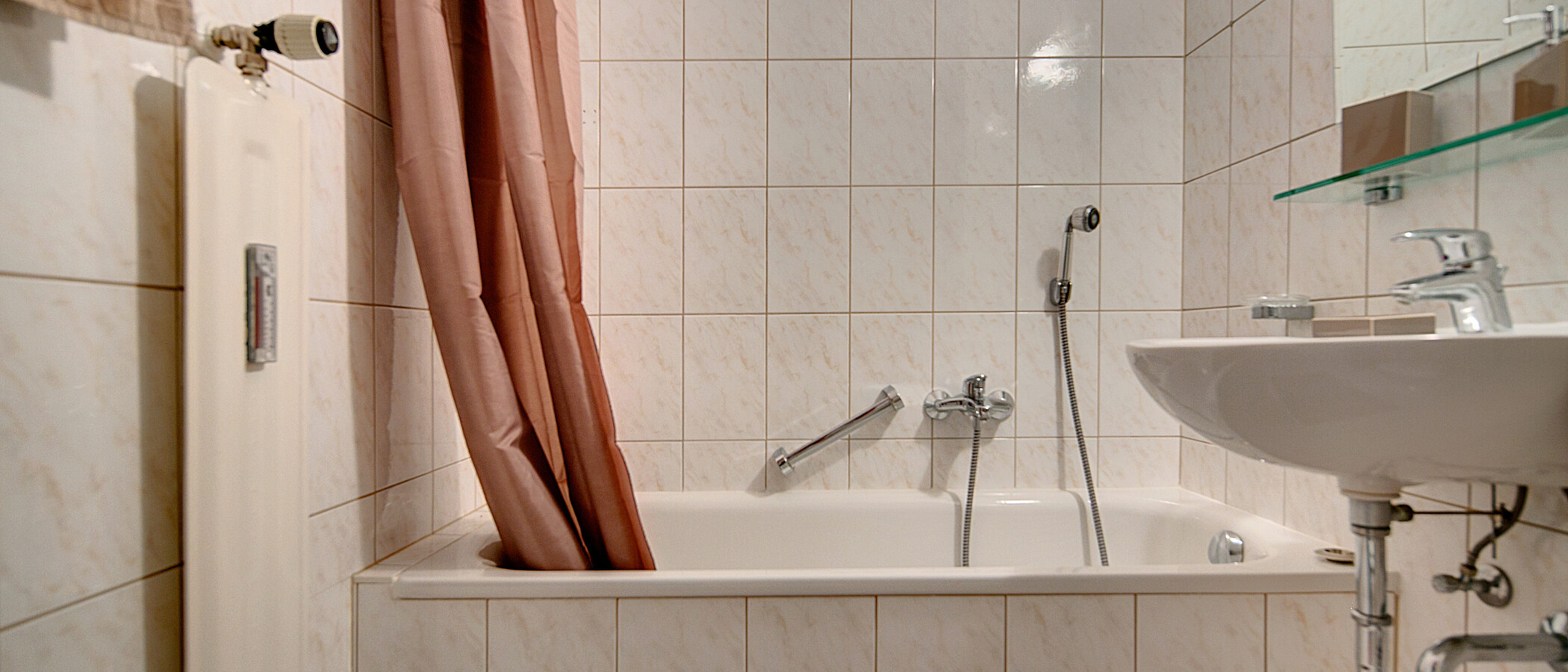 Ploché München Obergiesing 01 Koupelna 7213