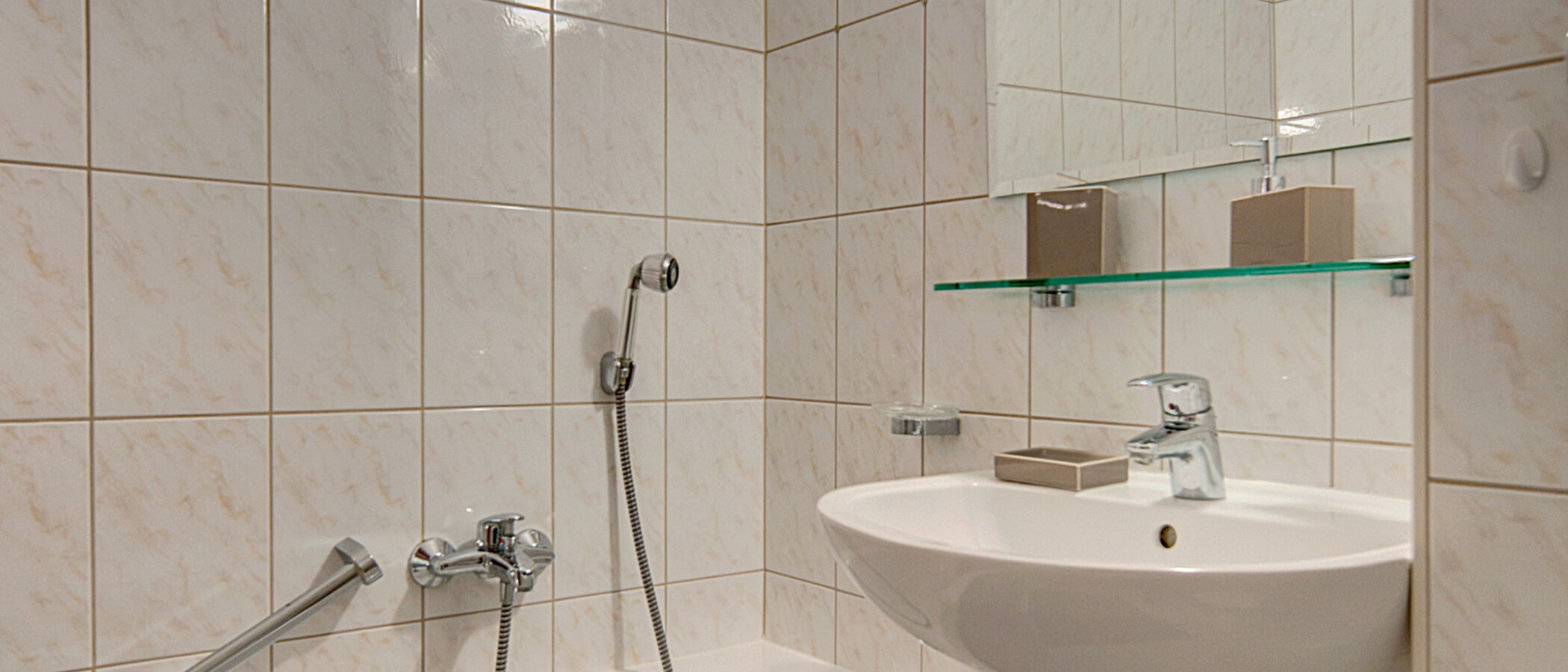 Ploché München Obergiesing 02 Koupelna 7213