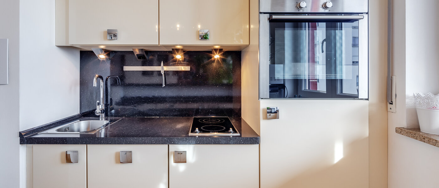 Byt so strešnou terasou München Schwabing-West 02 Kuchyňa 7226