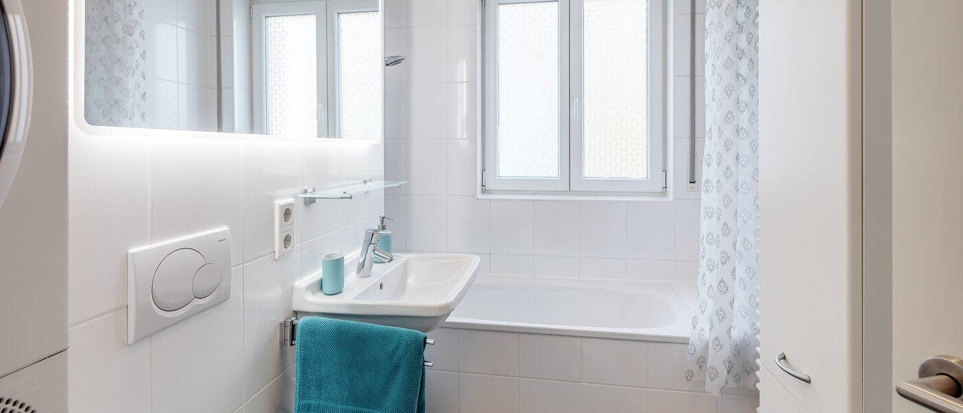 Byt so strešnou terasou München Schwabing-West 01 Kúpeľňa 7226