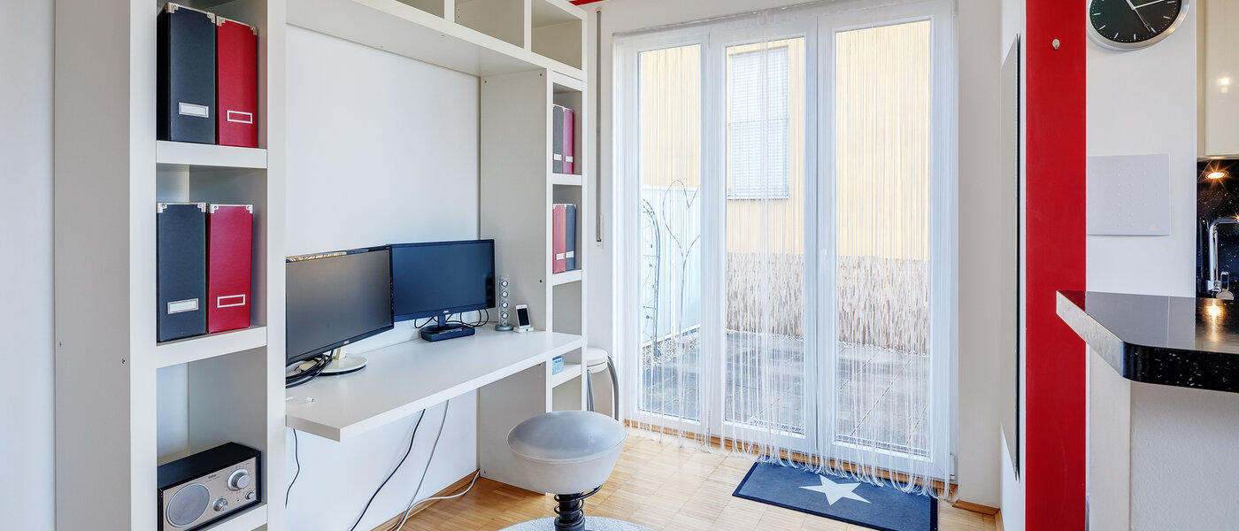 Byt so strešnou terasou München Schwabing-West 01 Priestor pre domácu kanceláriu  7226