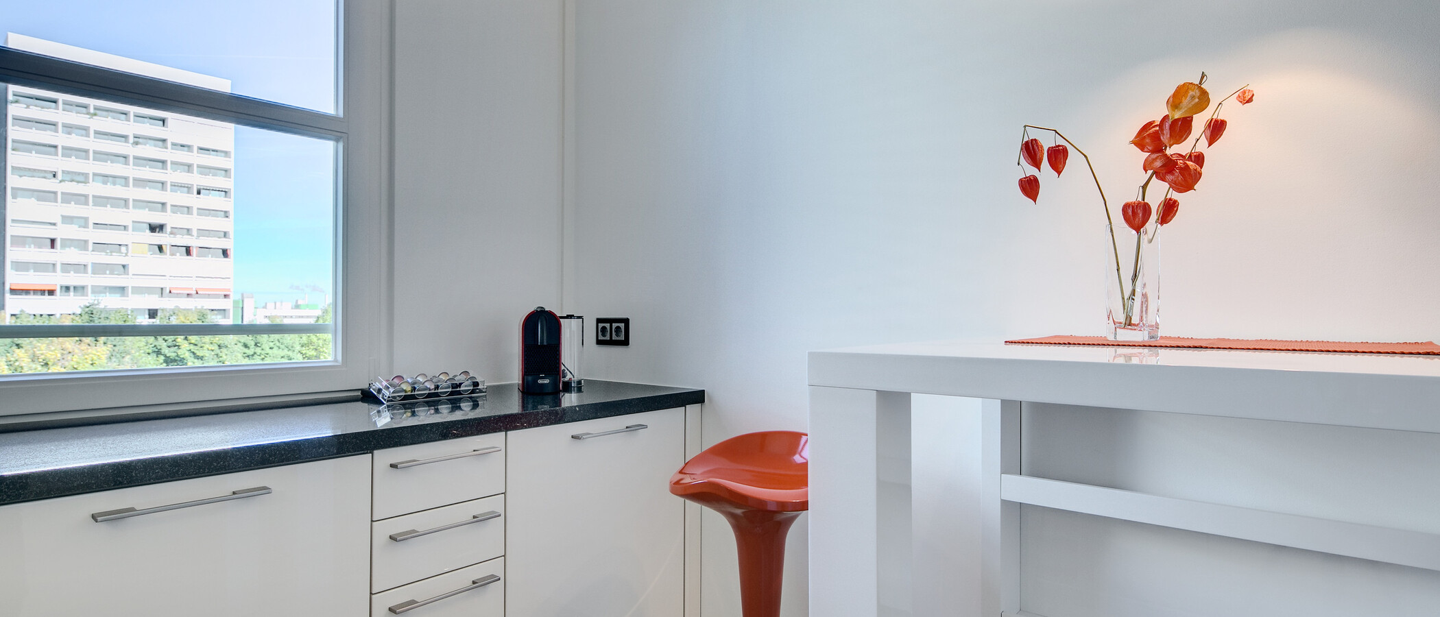 Апартамент с покривна тераса München Arabellapark 02 Кухня 7279