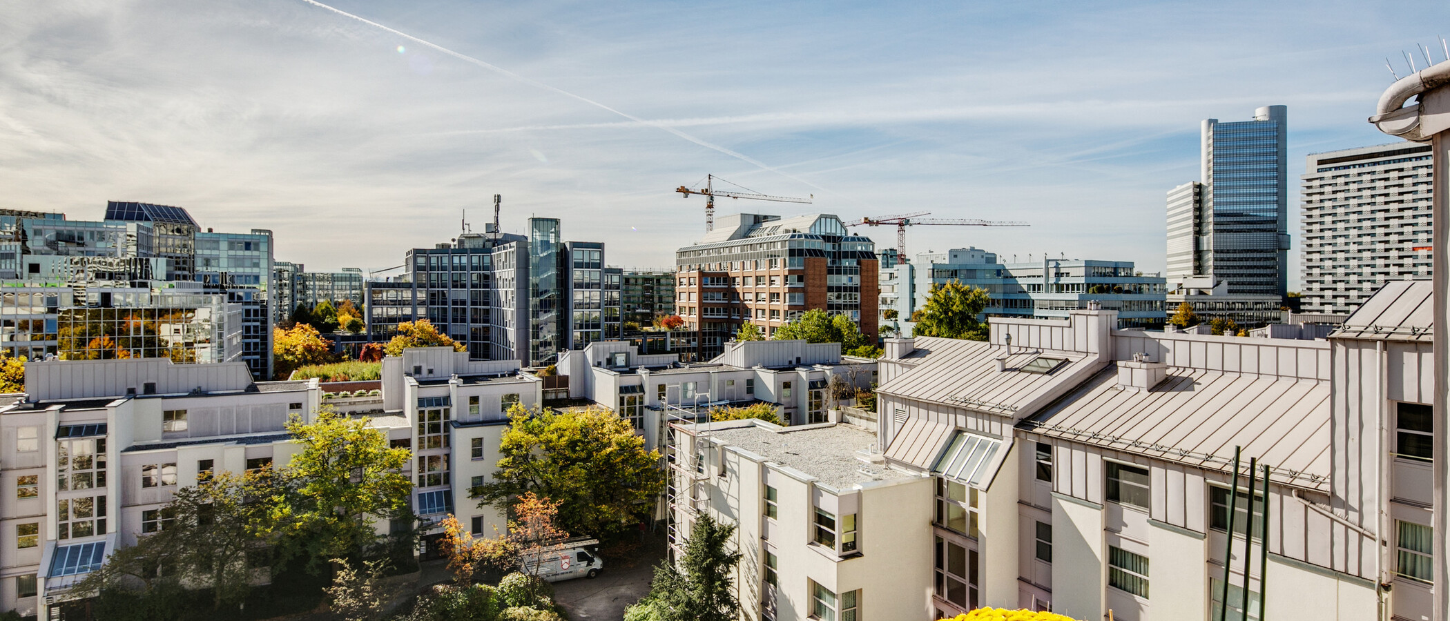 Апартамент с покривна тераса München Arabellapark 02 Вижте 7279