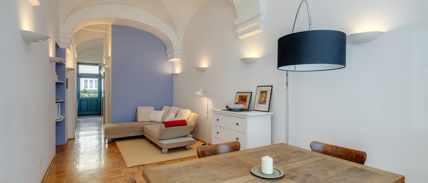 Ploché München Schwabing-West 01 Obývací prostor 7299