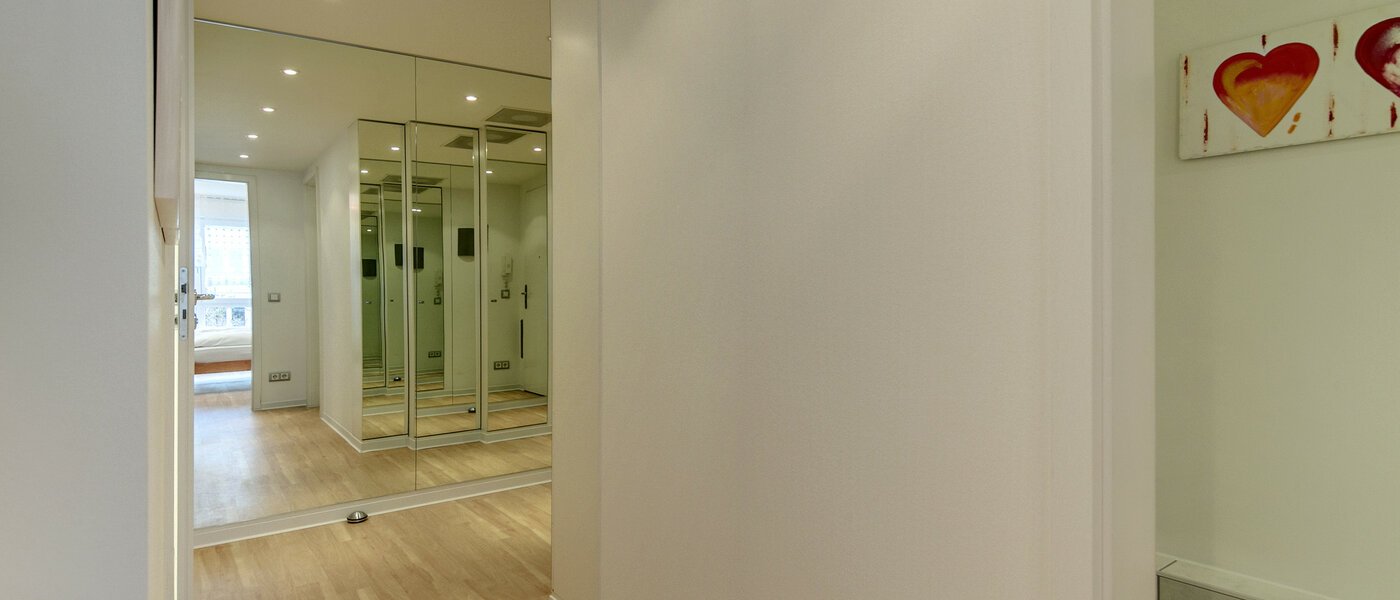 Плоский München Maxvorstadt - Universitätsviertel 05 Коридор/передпокій 7512