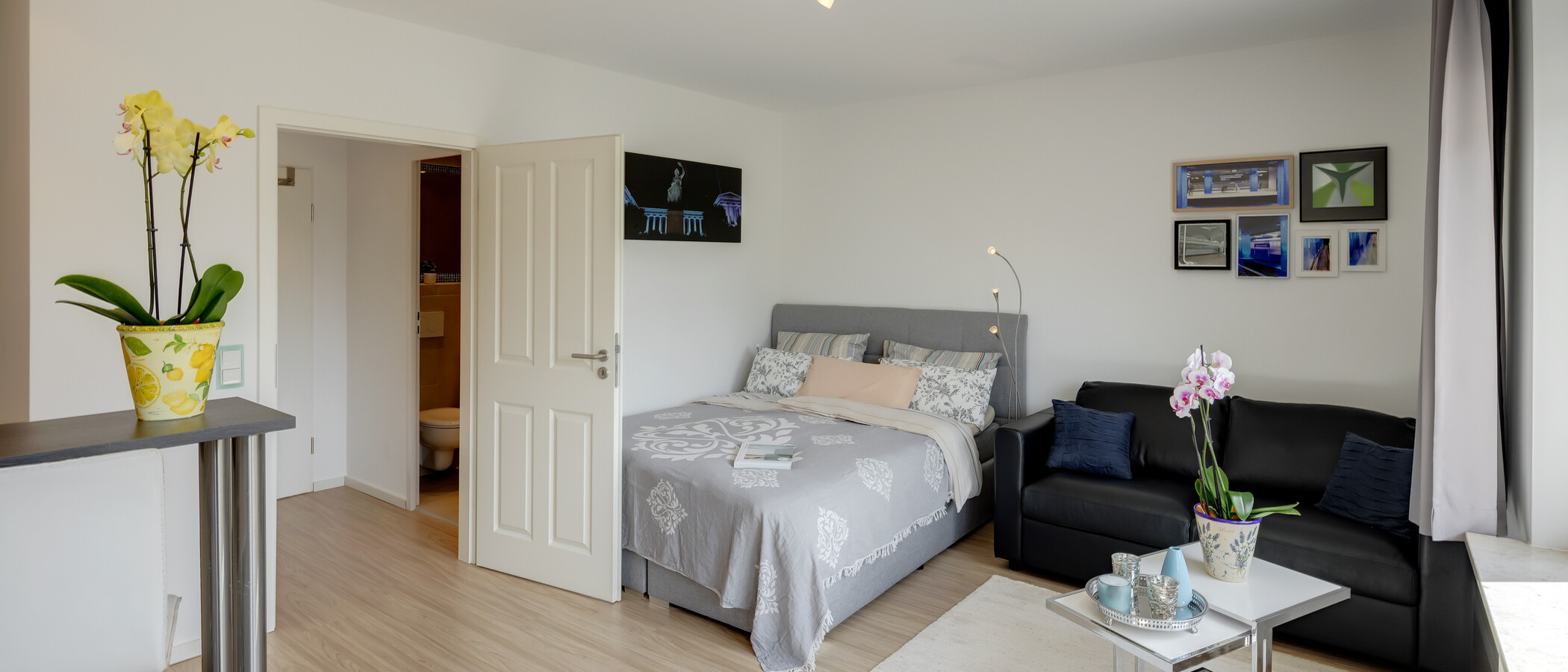 Ploché München Neuhausen 01 Obývací prostor 7597