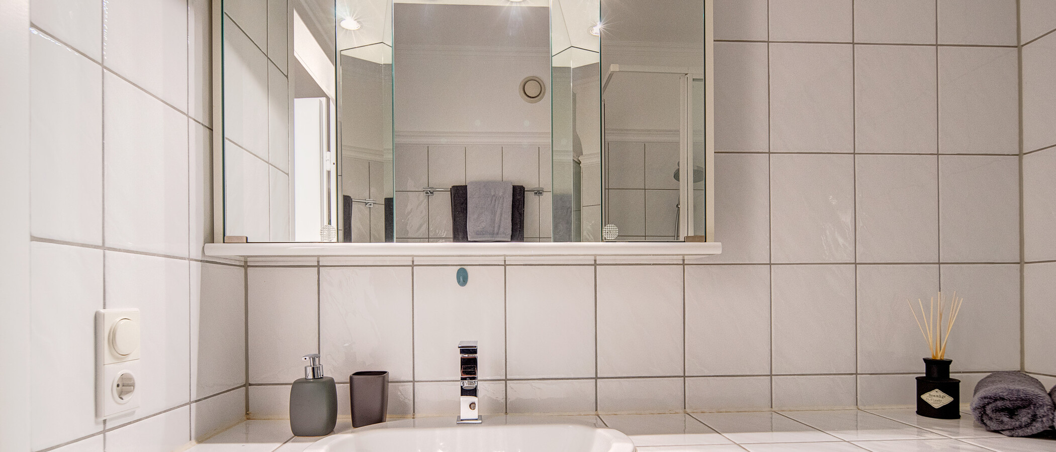 Flat München Schwabing-West (rund um den Hohenzollernplatz) 01 Baderom 764