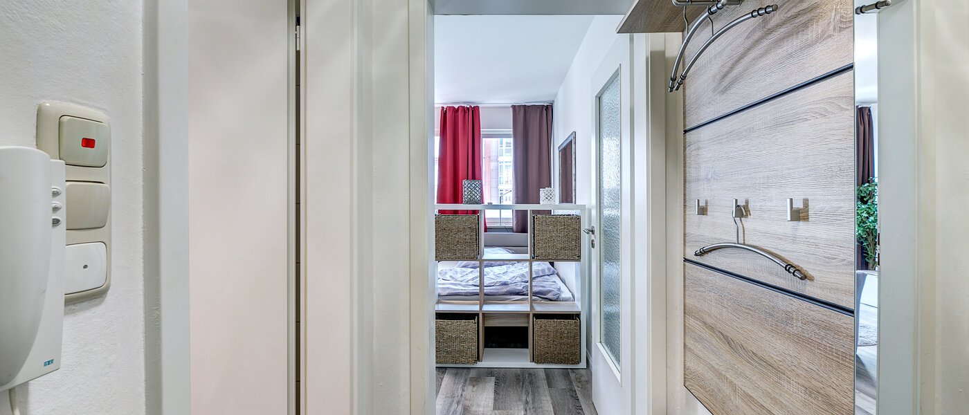 플랫 München Schwabing (links der Leopoldstraße) 01 복도/복도 7687