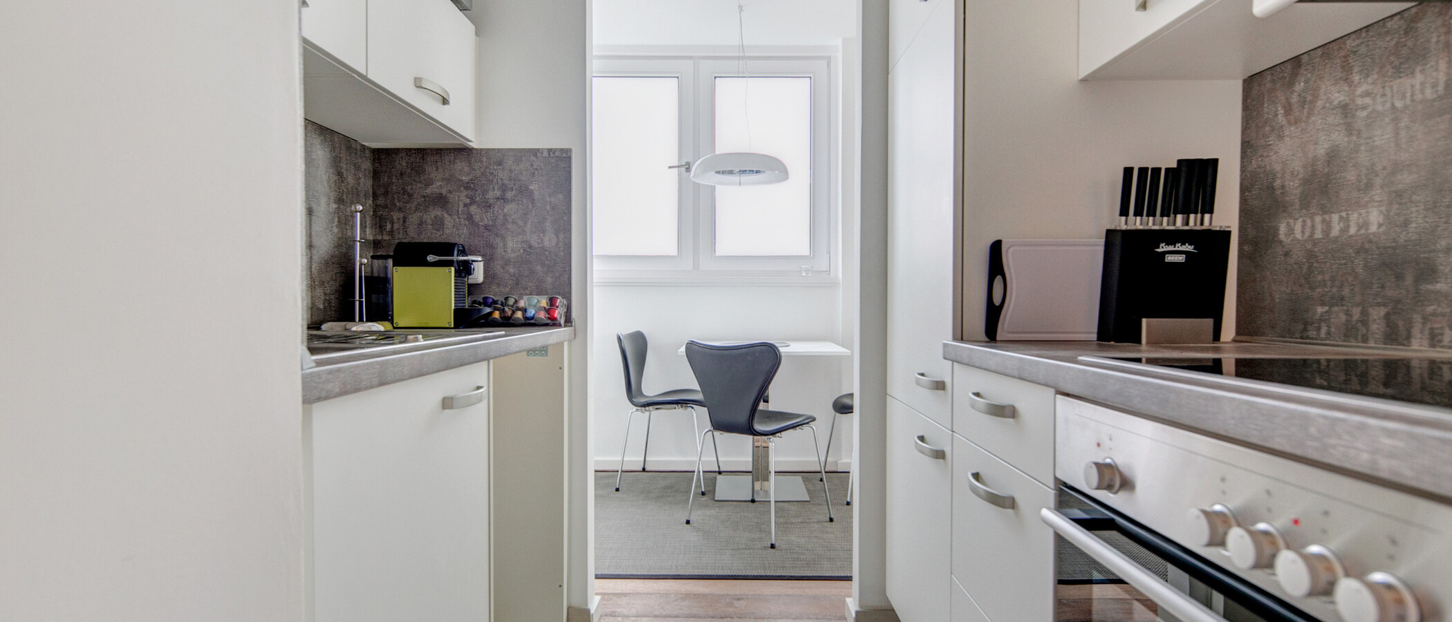 Flat München Schwabing-Nord (zw. Leopoldstraße & Englischen Garten) 04 Kjøkken 7791