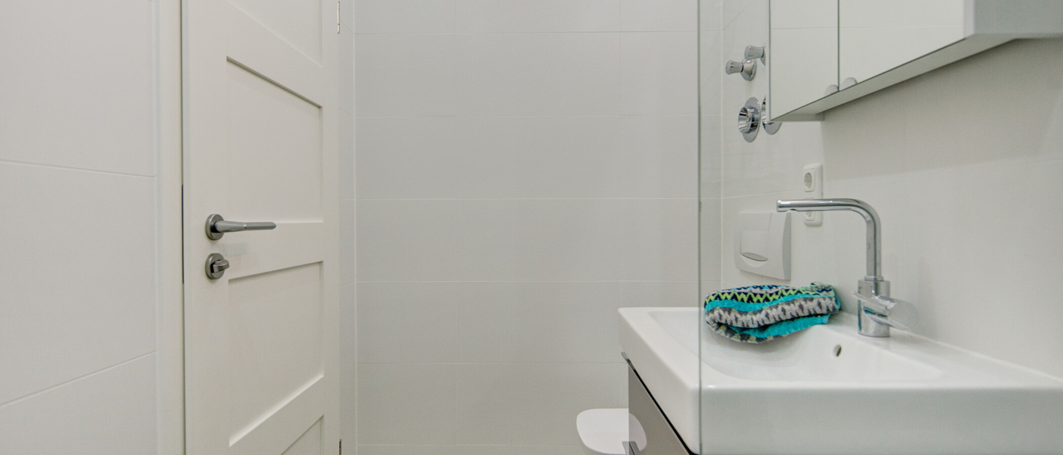 Flat München Schwabing-Nord (zw. Leopoldstraße & Englischen Garten) 04 Baderom 7791