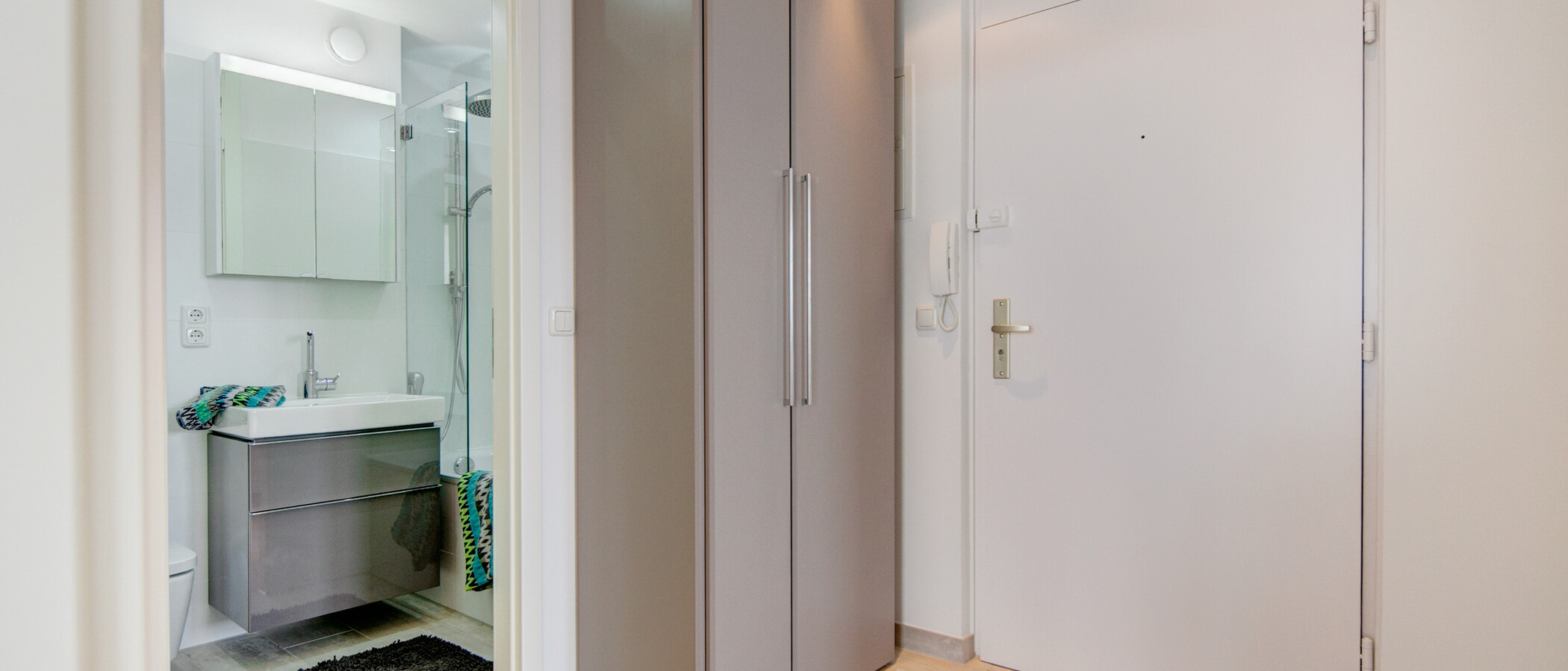 Flat München Schwabing-Nord (zw. Leopoldstraße & Englischen Garten) 01 Korridor/gang 7791