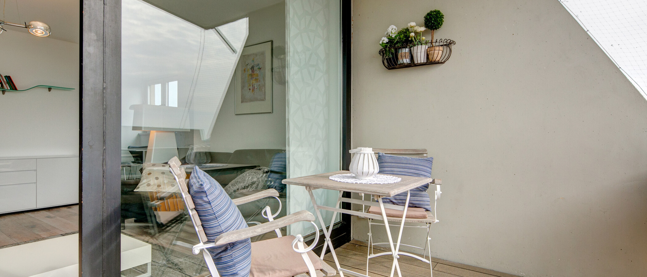 Flat München Schwabing-Nord (zw. Leopoldstraße & Englischen Garten) 01 Balkong 7791
