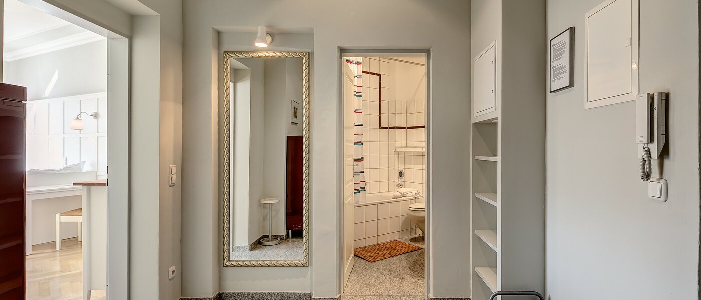 Flad München Gärtnerplatzviertel 02 Korridor/gang 781