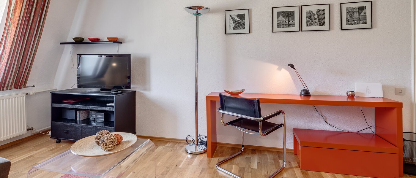 Плосък München Maxvorstadt - Westen 04 Дневна зона 782