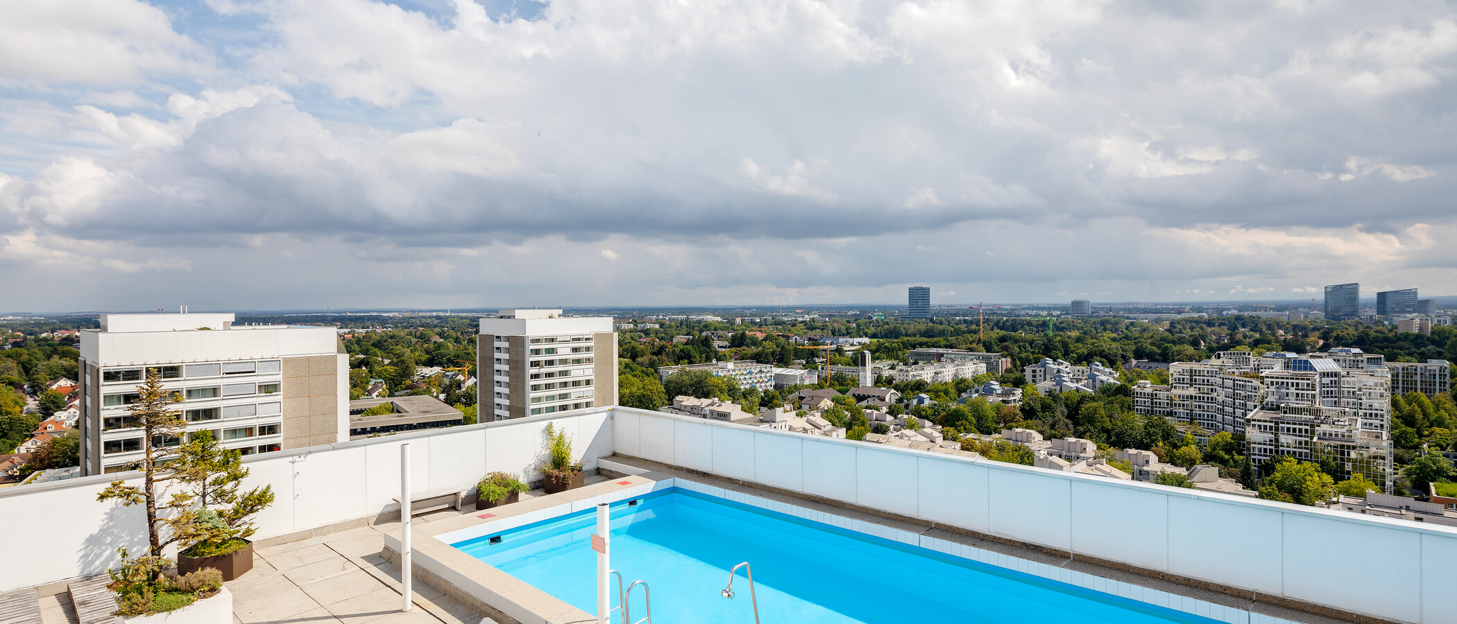 Plat München Arabellapark 03 Piscină 7848
