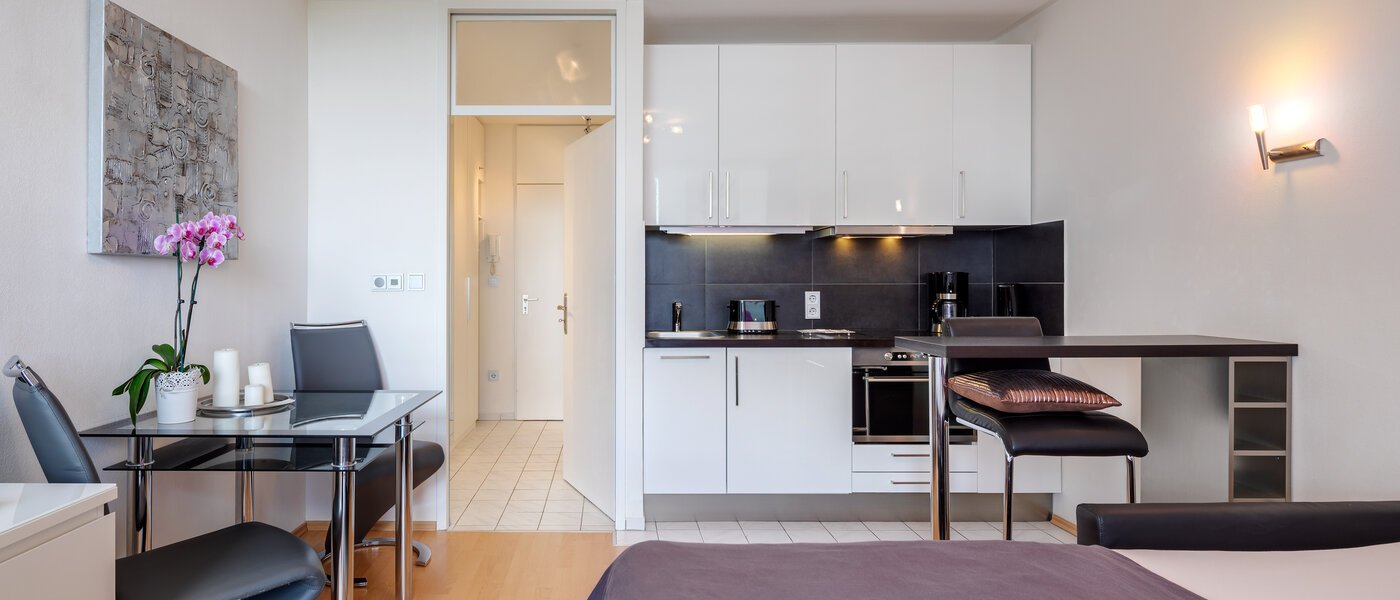 Ploché München Arabellapark 04 Obývacia časť 7848