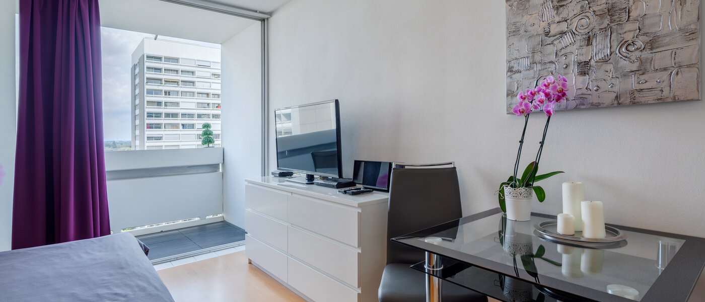 Ploché München Arabellapark 05 Obývacia časť 7848