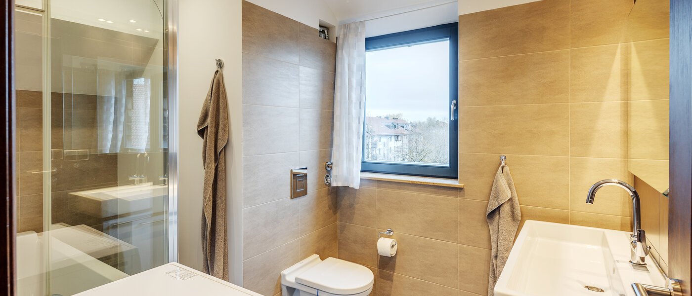 Flad Taufkirchen 01 Badeværelse 7869