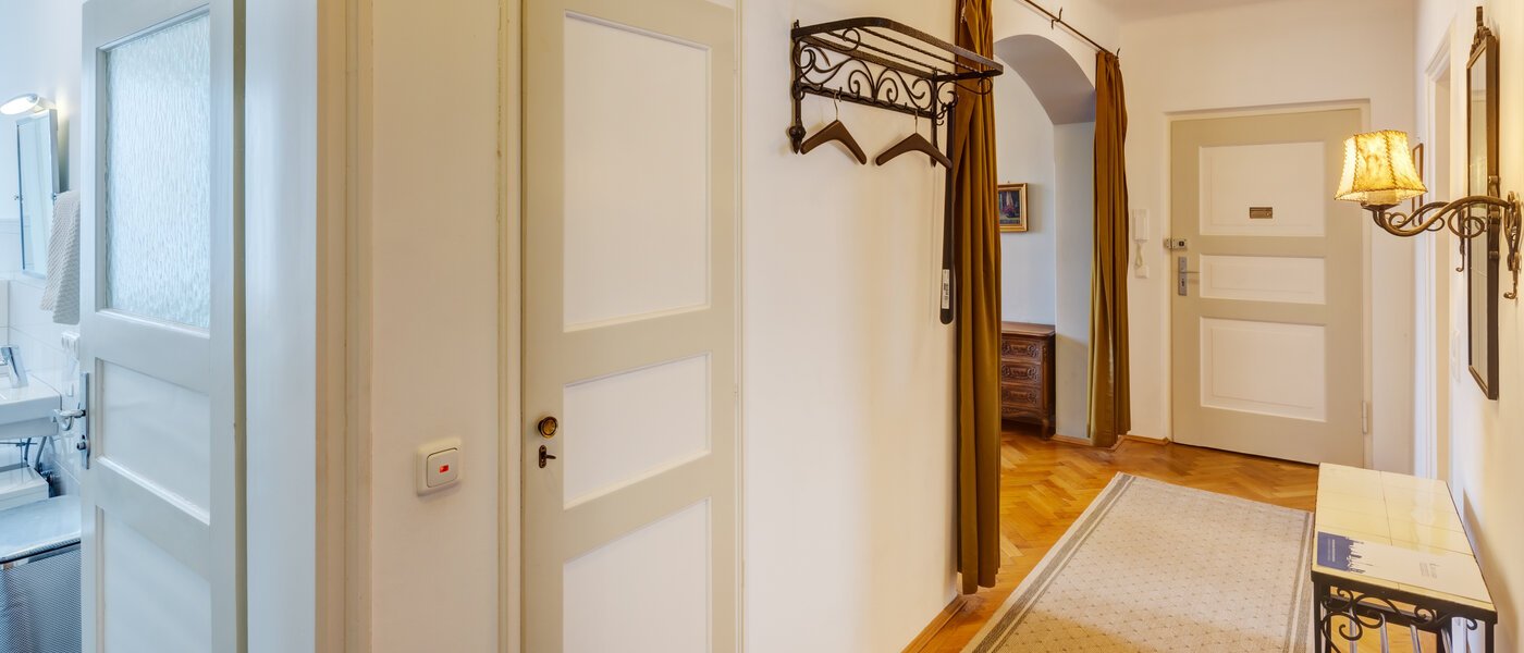 Ploché München Maxvorstadt - Universitätsviertel 01 Chodba/priestor 7887