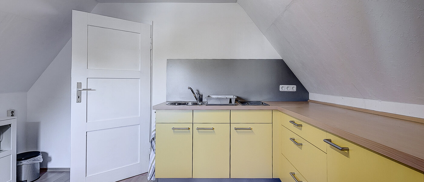 Mieszkanie na poddaszu München Untermenzing 01 Kuchnia 7937