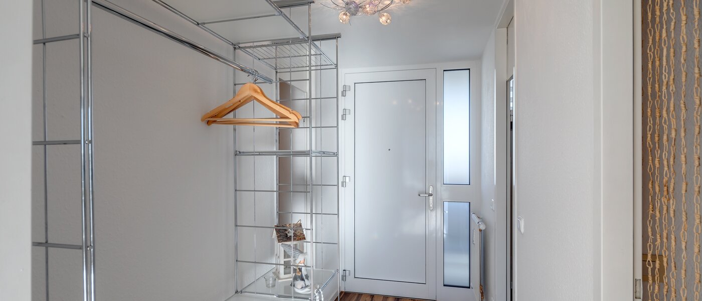 Ploché München Berg am Laim 02 Chodba/priestor 7946