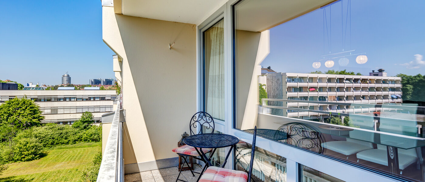 Ploché München Berg am Laim 02 Balkón 7946