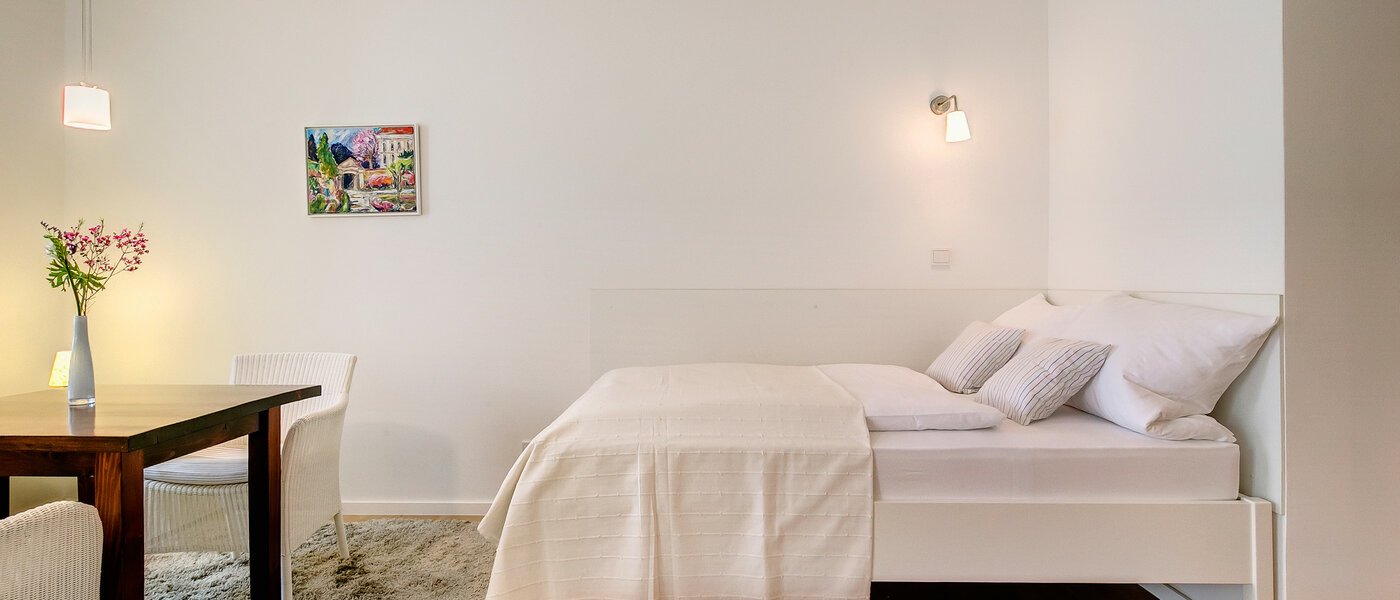 Плоский München Ludwigsvorstadt 01 Спати. 8085