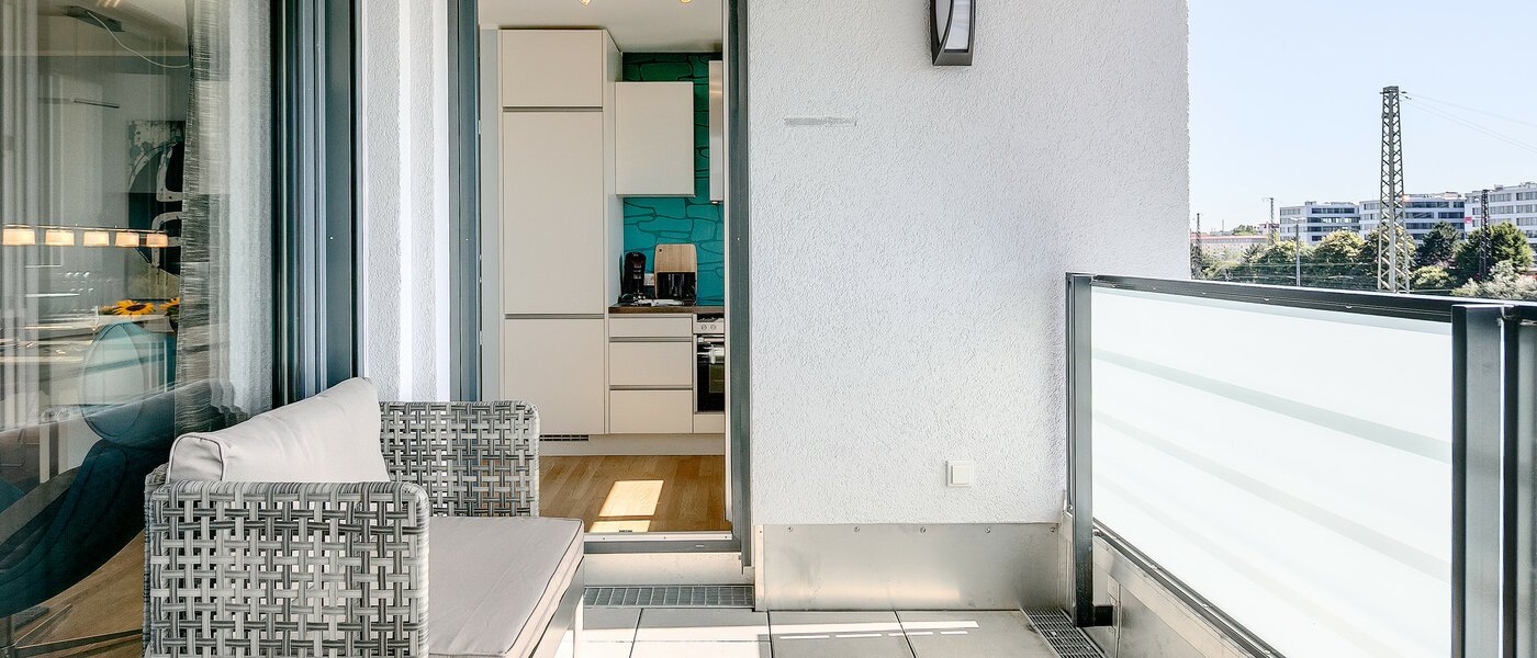 Flad München Nymphenburg 03 Balkon 8090